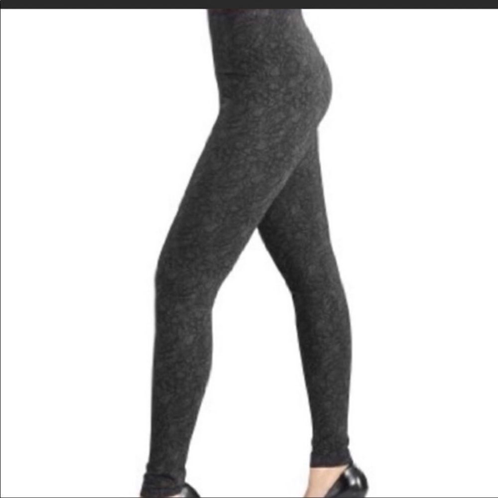 Lysse Black & Gray Leggings‎